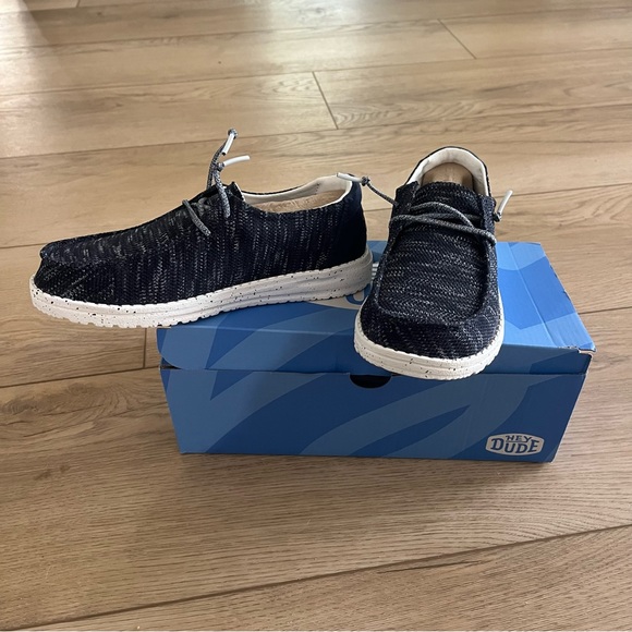 NWT Hey Dude Wendy Sox Navy Size 6 - Picture 5 of 10